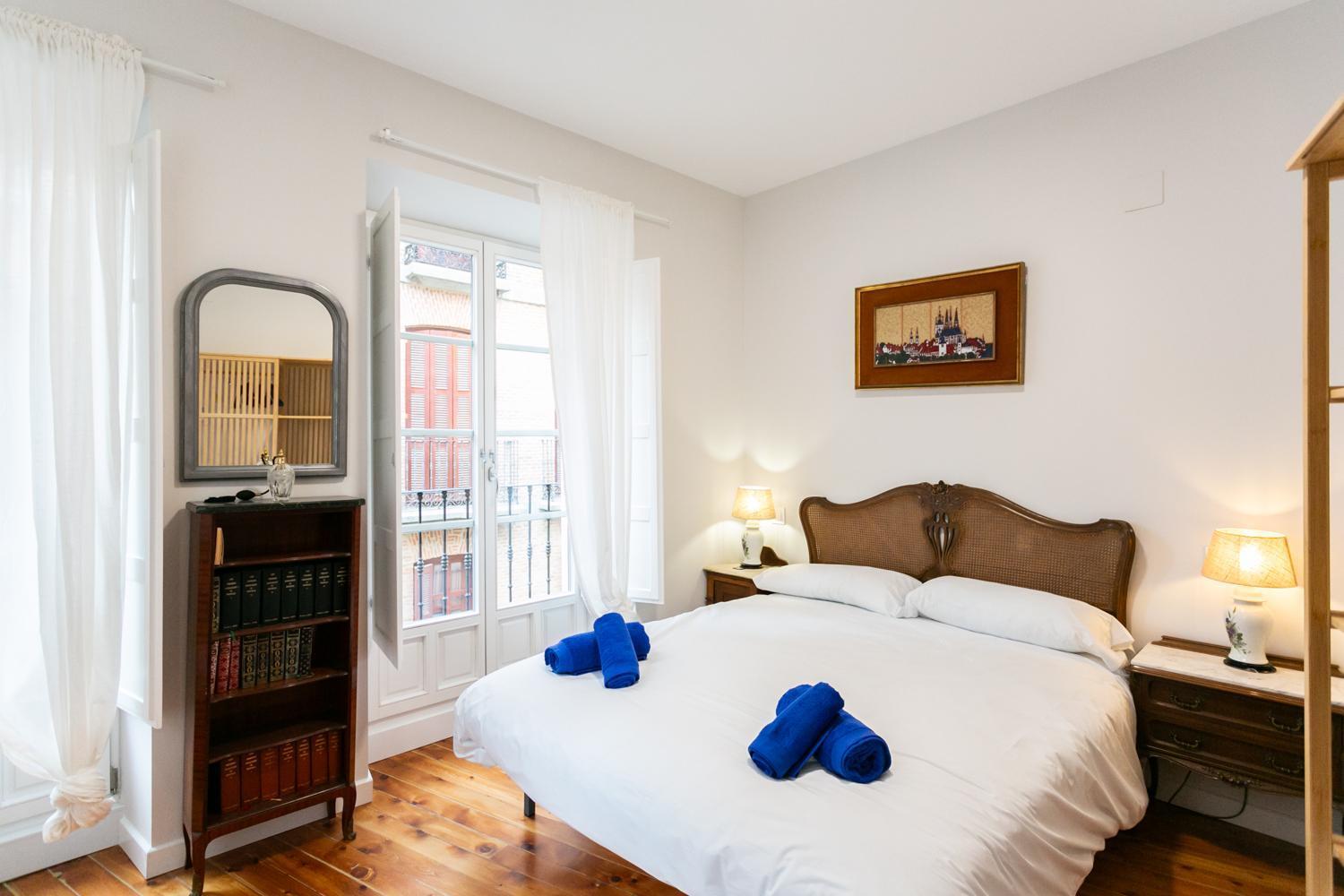 Apartamento Vultus Catedral Homes Ávila Eksteriør billede