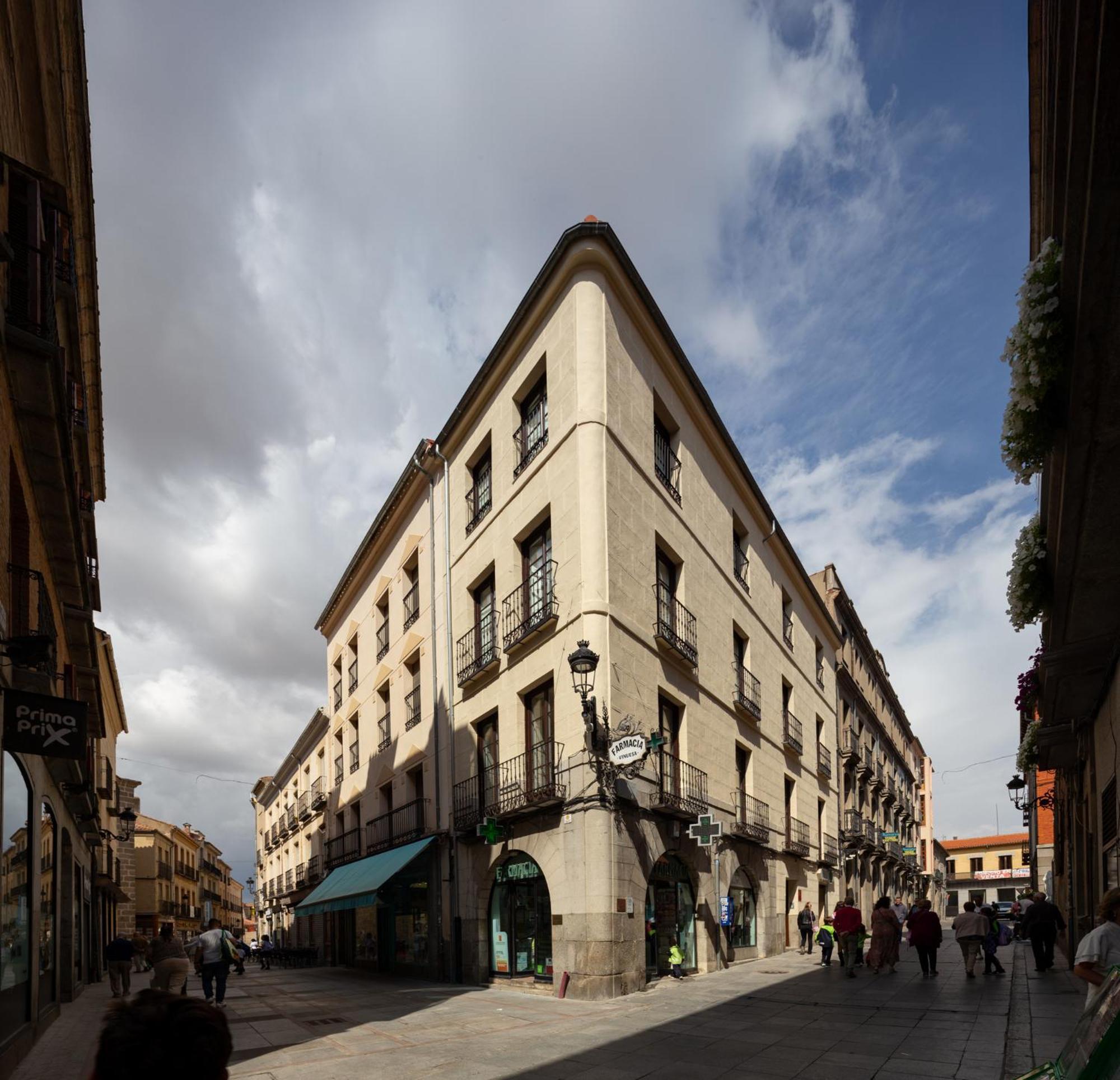 Apartamento Vultus Catedral Homes Ávila Eksteriør billede