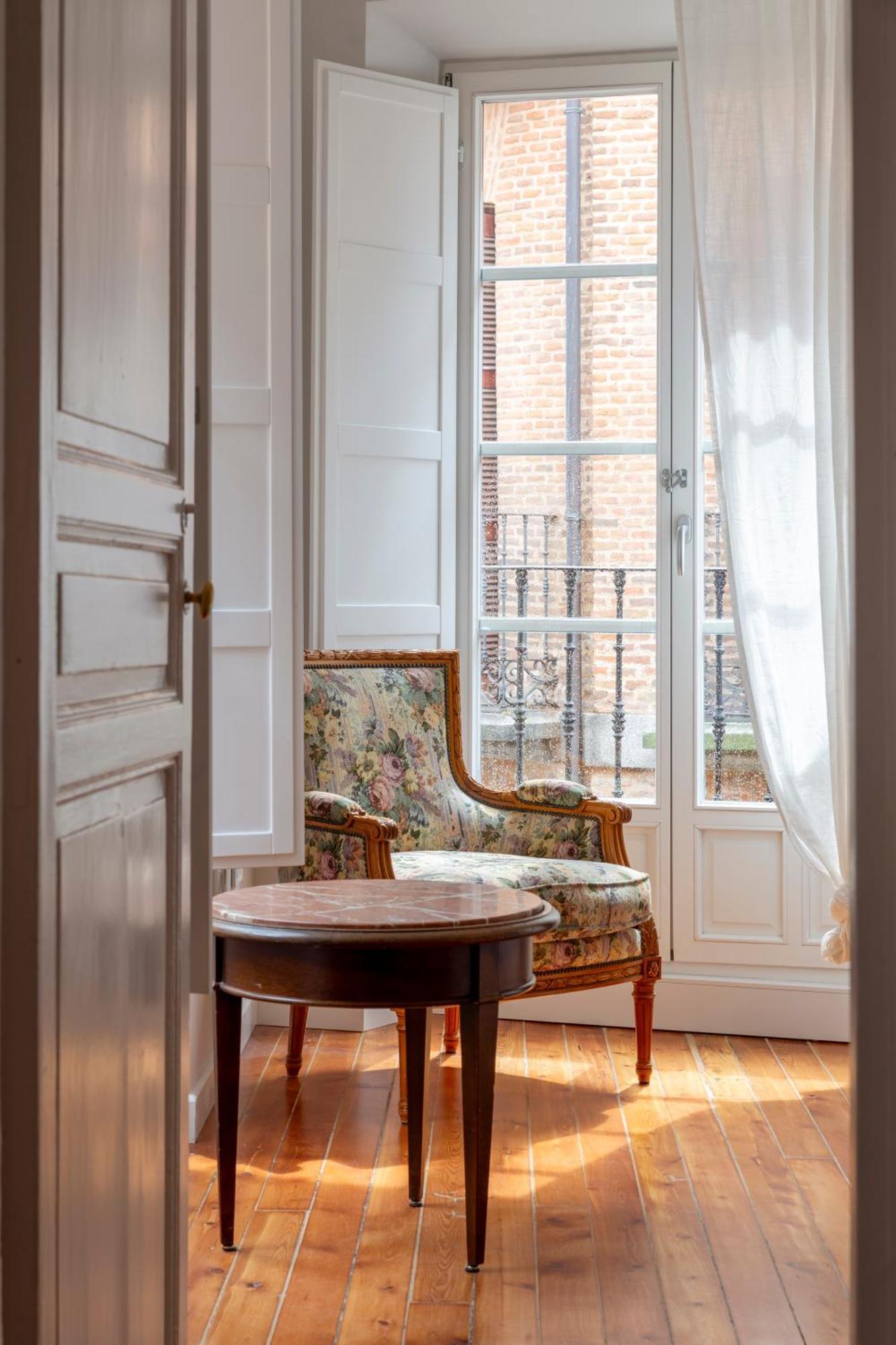 Apartamento Vultus Catedral Homes Ávila Eksteriør billede
